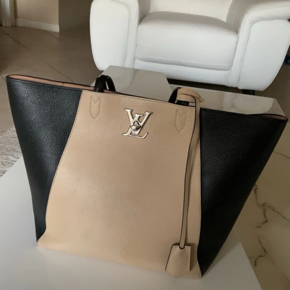 Louis Vuitton Lockme Cabas Tote Bag Shoulder Twist Lock Bicolor w/COA - Picture 4 of 9